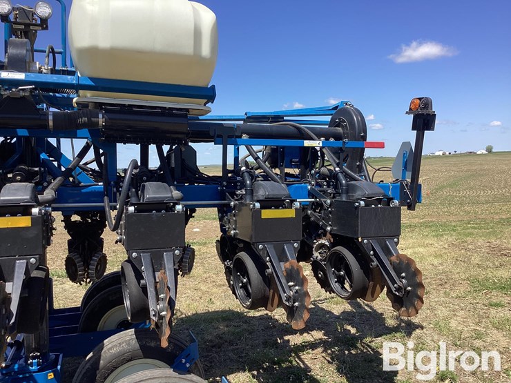 2023-kinze-3505-image-19