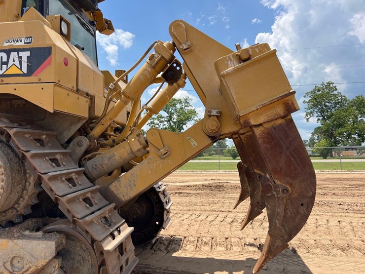 2015-caterpillar-d9t-image-24
