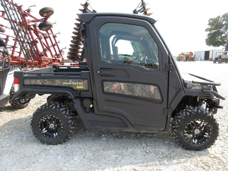 2021-john-deere-xuv835m-image-6