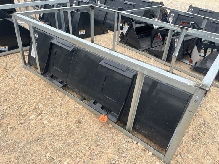 wolverine-84"-ss-track-bucket-image-3