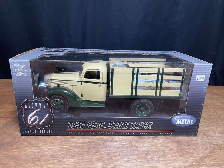 1/16-ford-stake-truck-nib-dcp-image-1