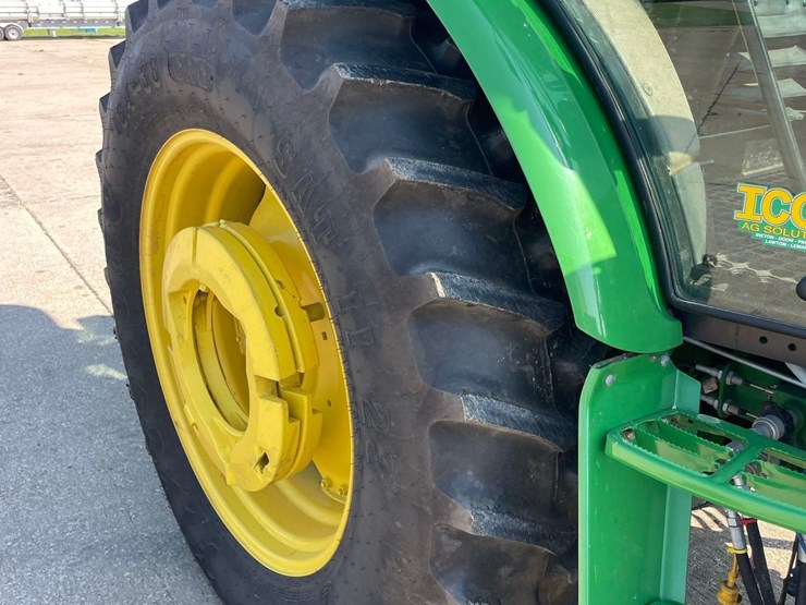 2015-john-deere-6115d-image-14