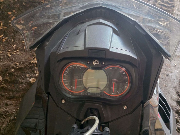 2018-ski-doo-summit-snowmobile,-154”-track,-600-e-tech,-electric-start,-6,565-miles,-comes-with-sled-image-17