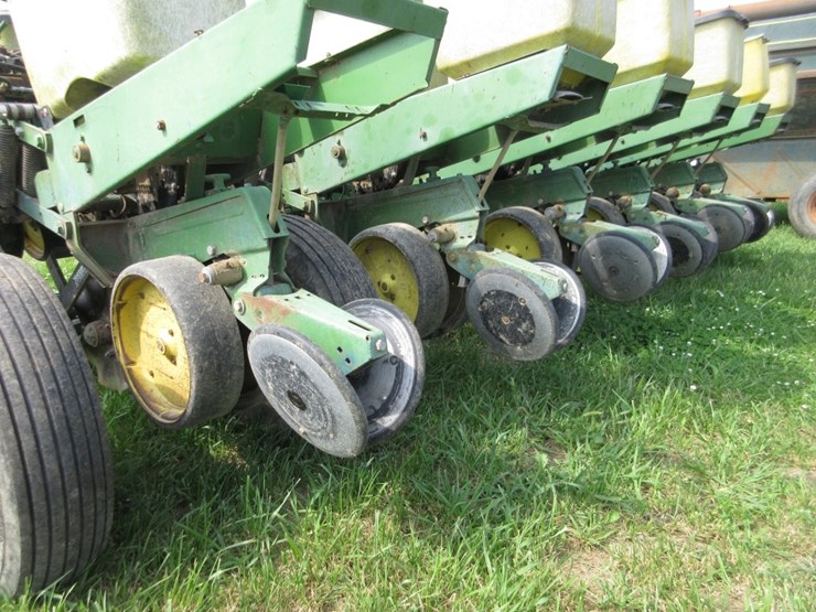 john-deere-7000-image-5