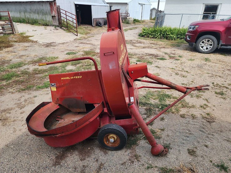 new-holland-28-image-4
