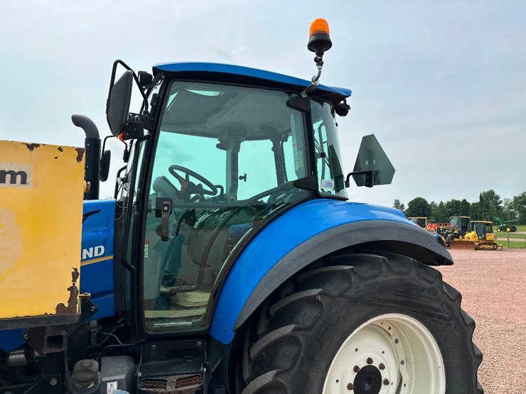 2017-new-holland-t5.110-image-14
