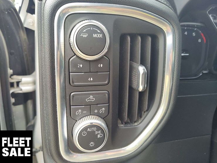 2021-gmc-sierra-2500hd-image-13