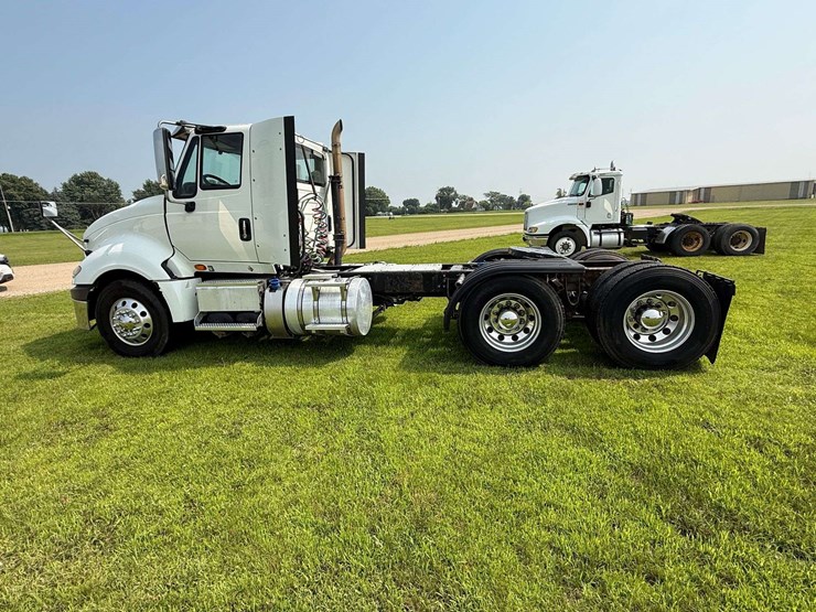 2016-international-prostar-image-23