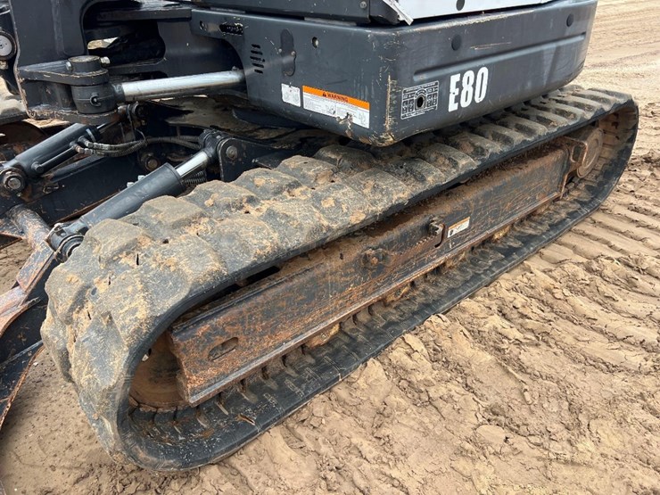 2012-bobcat-e80-image-9