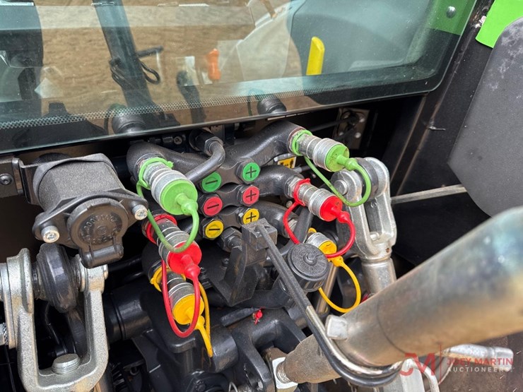 2023-deutz-fahr-5080d-keyline-image-10