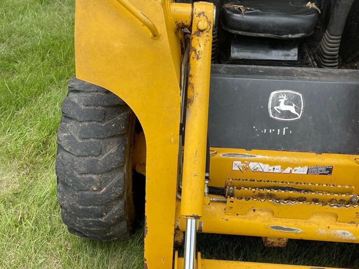 2006-john-deere-317-image-16