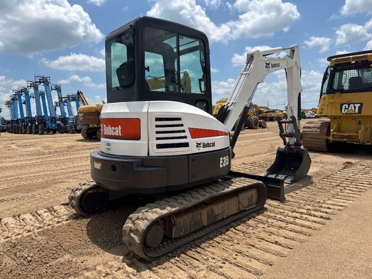 2015-bobcat-e35-image-8