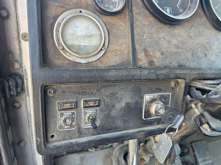 1998-cummins-m11-image-56