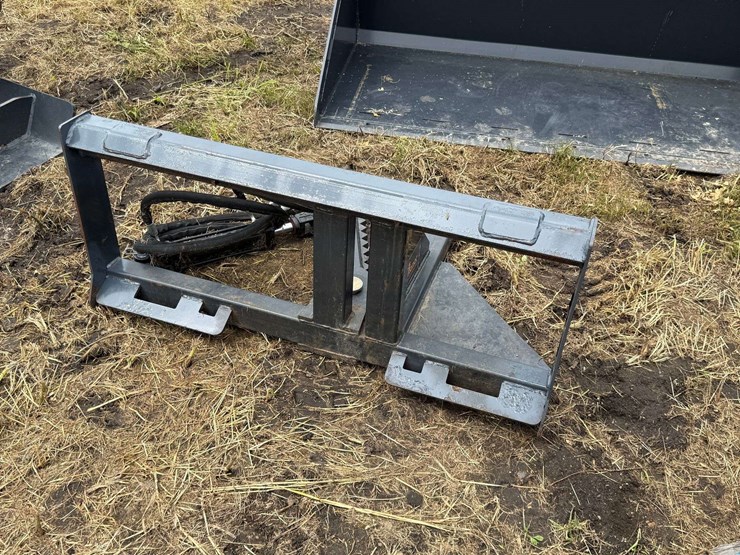 land-honer-tree-puller,-skid-loader-mount,-with-hoses-and-ends-image-6