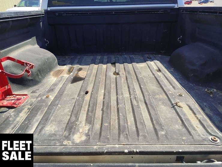 2016-toyota-tundra-image-17