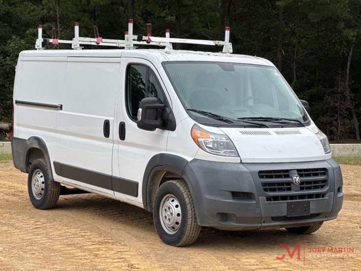 2017-ram-promaster-1500-image-1