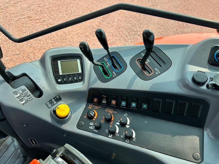 2015-kubota-m110gx-image-64