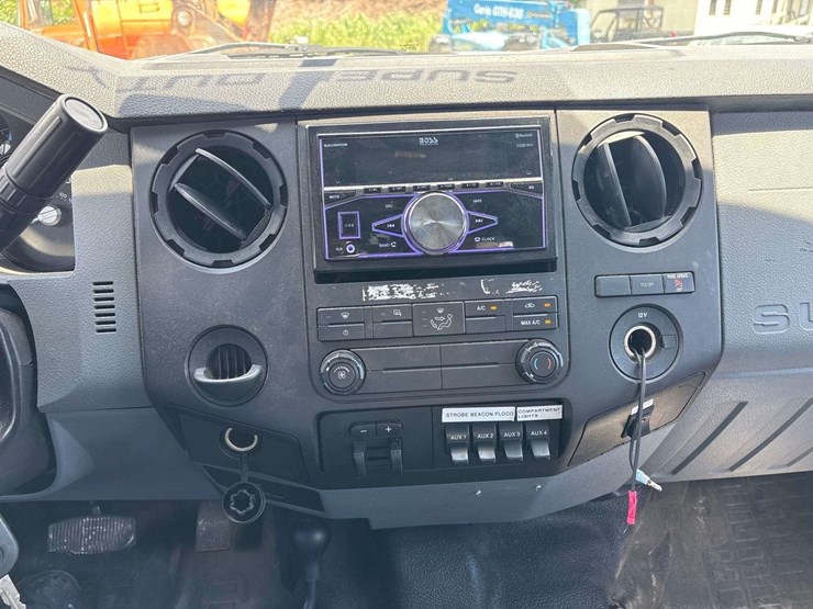 2014-auto-crane-6406h-image-15