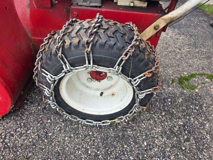 snapper-1030-walk-behind-snow-blower,-self-propelled,-electric-start,-tecumseh-cast-iron-engine,-lig-image-14