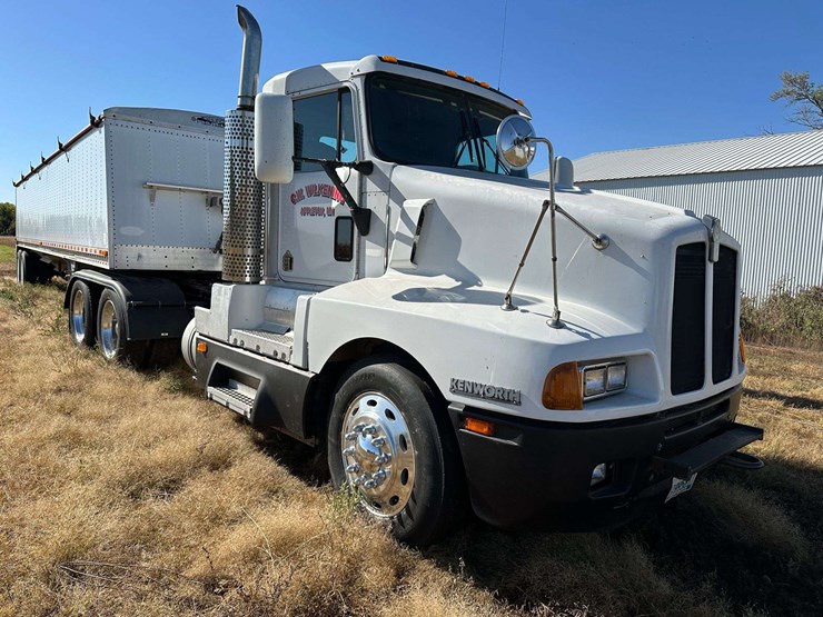 1995-kenworth-t600-image-1