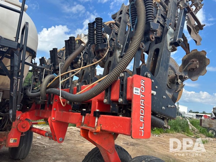 john-deere-6-image-31
