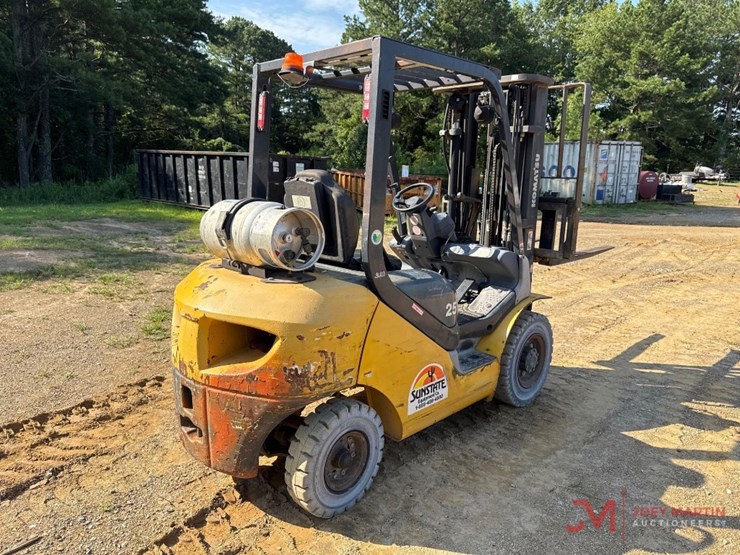 komatsu-fg25ht-16-image-2