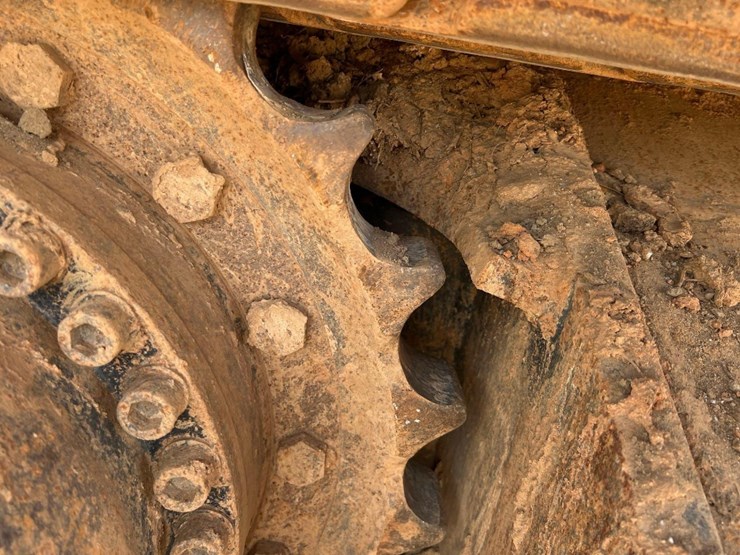 2016-caterpillar-336fl-image-15