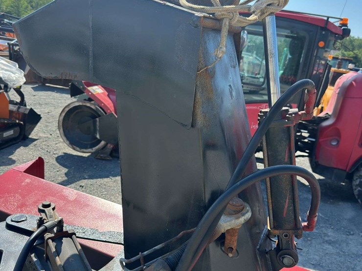 7’-single-auger-snowblower-(3pt-hitch)-image-7