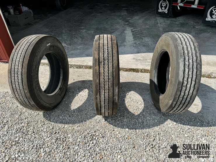 22.5”-truck-tires-image-2