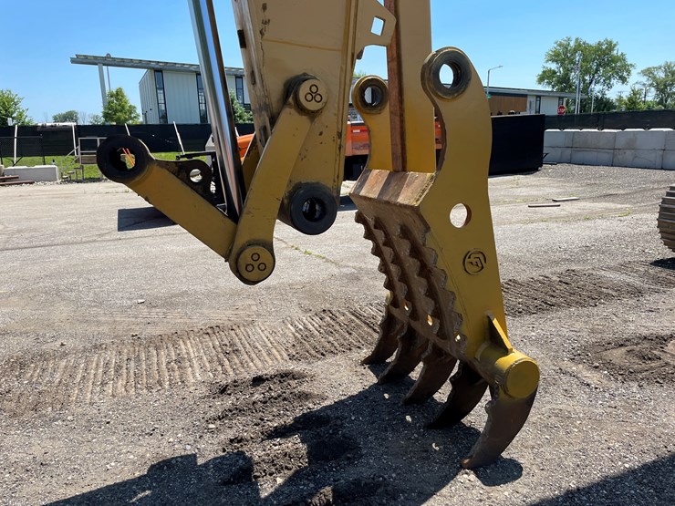caterpillar-345c-image-24