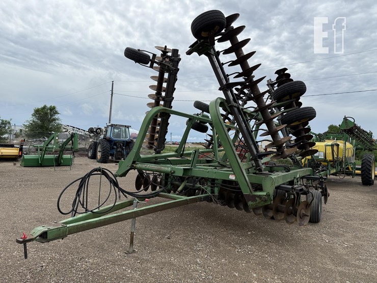 john-deere-30-image-1