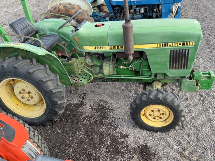 john-deere-850-image-5