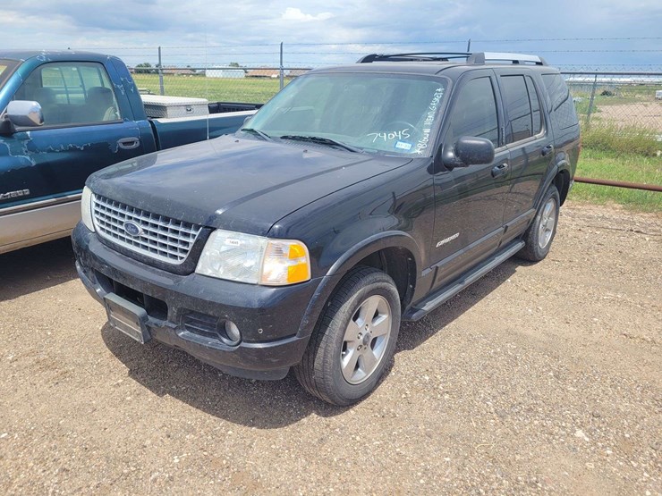 2005-ford-explorer-limited-image-1