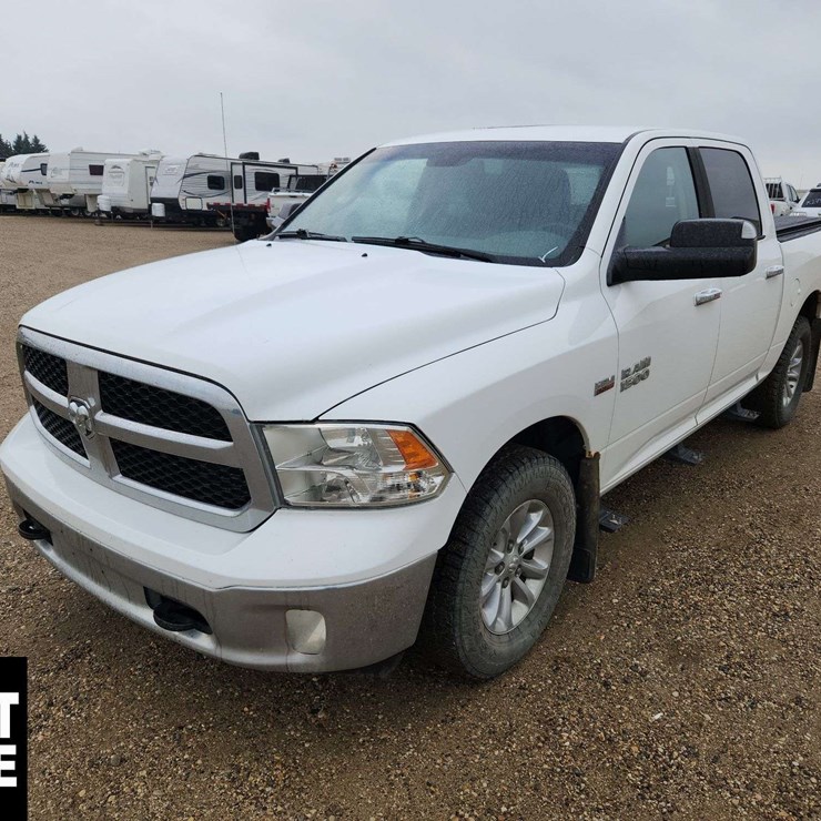 2015 RAM 1500 SLT