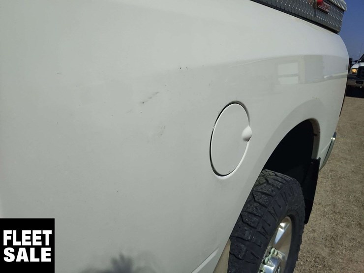 2014-ram-2500-slt-image-32
