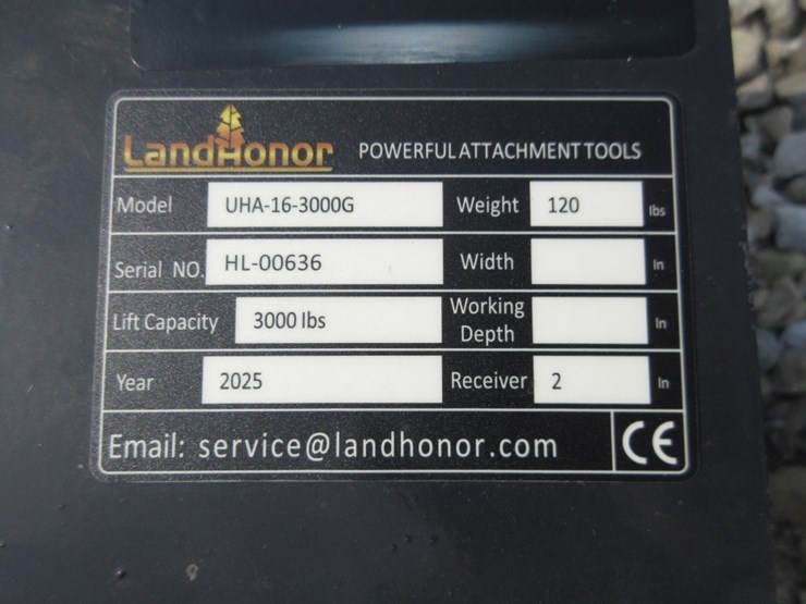 wolverine-quick-attach-utility-hitch-adapter-image-2
