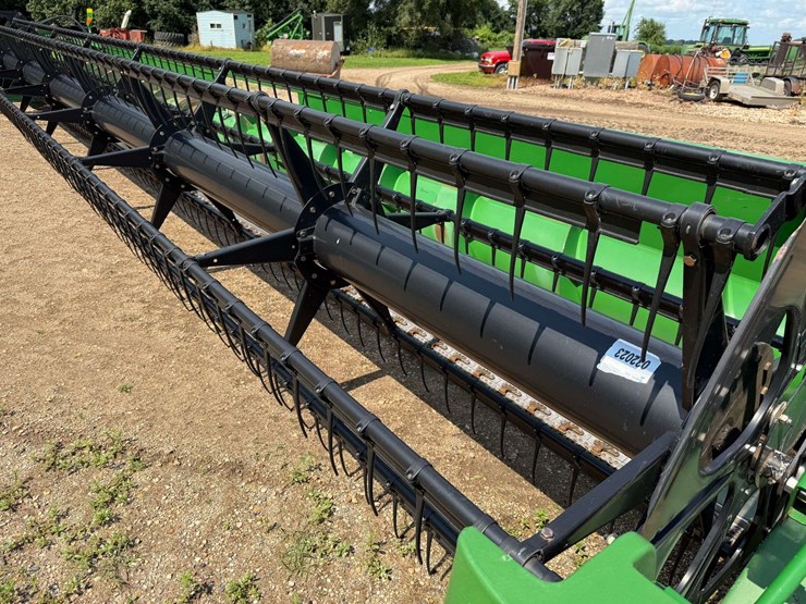 2011-john-deere-635f-image-10