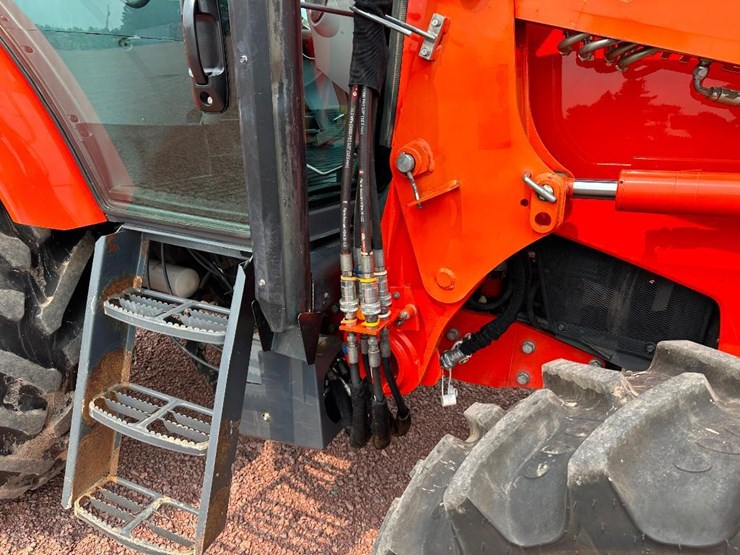 2015-kubota-m110gx-image-39