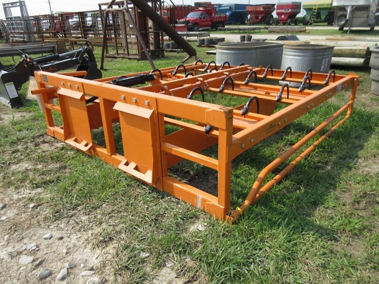land-honor-skid-steer-hay-accumulator-image-1