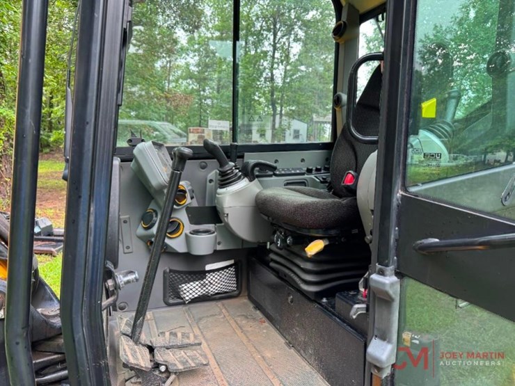 2022-jcb-55z-1-image-16