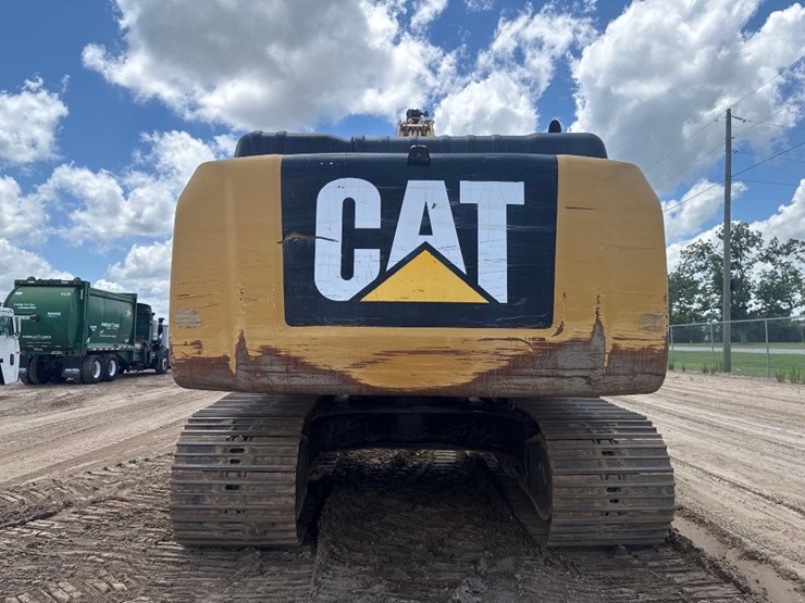 2015-caterpillar-336fl-image-7
