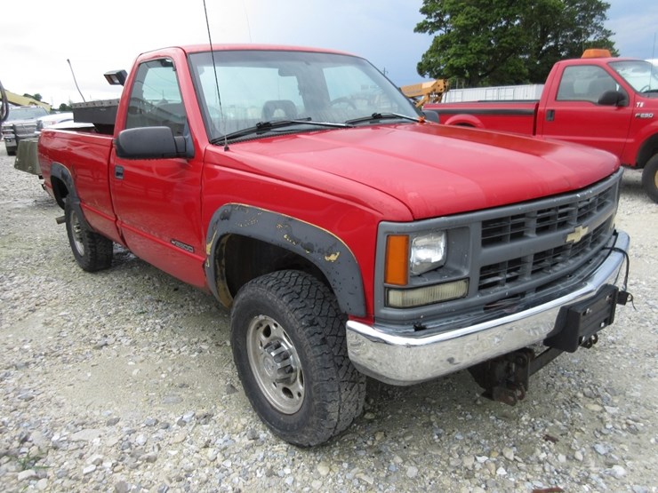 1996-chevy-2500---cheyenne-edition-image-2