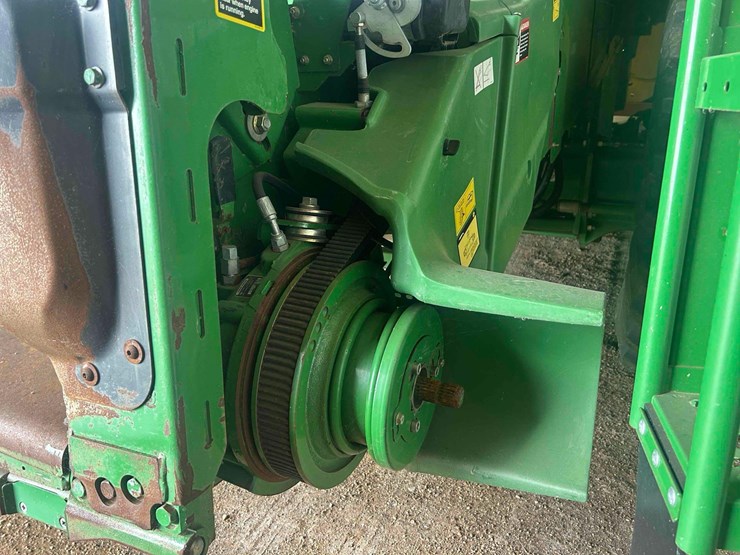 2011-john-deere-9770-sts-image-12