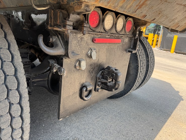 2018-western-star-4700sb-image-27