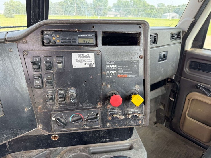 2000-international-9100-image-26