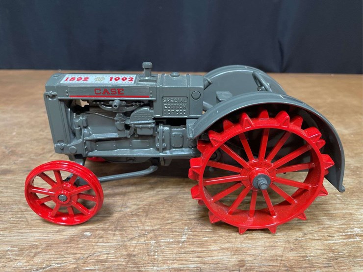 1/16-case-l-1992-wisconsin-state-fair-nib-ertl-image-3