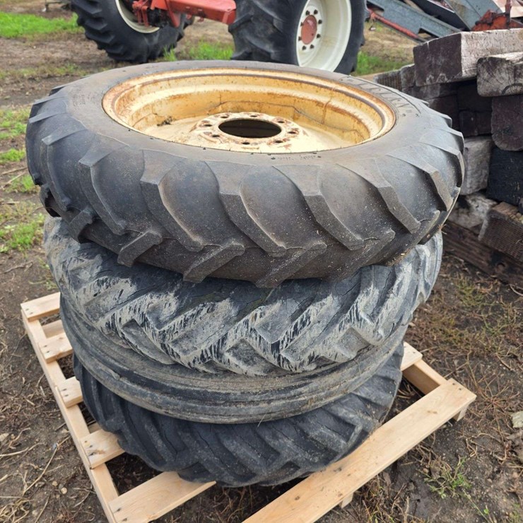 (4) 7.50-24 Tires on 8 Bolt Rims, off New Idea Corn Picker, Buying All for One Money