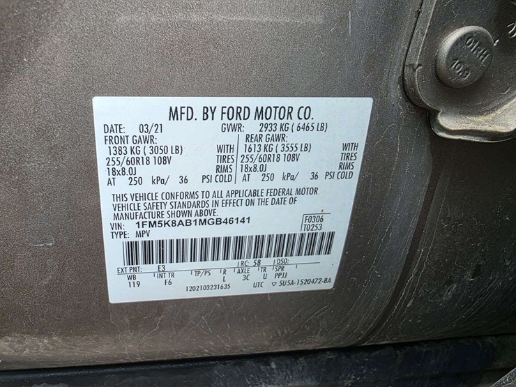 2021-ford-explorer-image-5