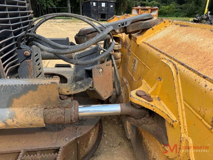 2015-deere-700k-lgp-image-25