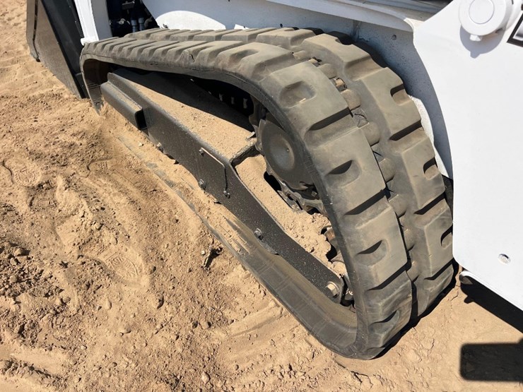 2018-bobcat-t450-image-21